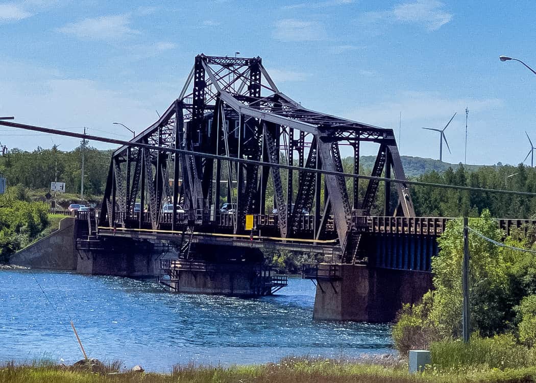 Manitoulin-Island-Little-Current-Swing-Bridge-side-view