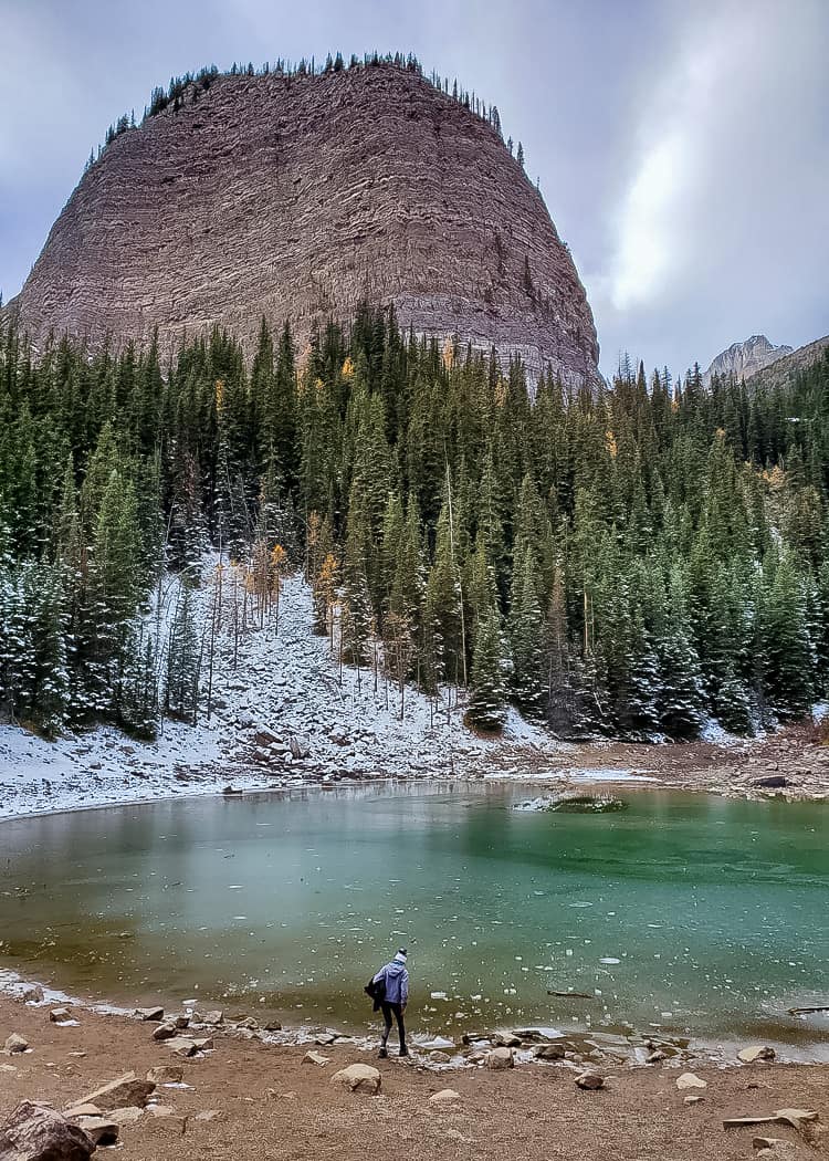 Lake-Agnes-Tea-House-Hike-Big-Beehive-from-Mirror-Lake