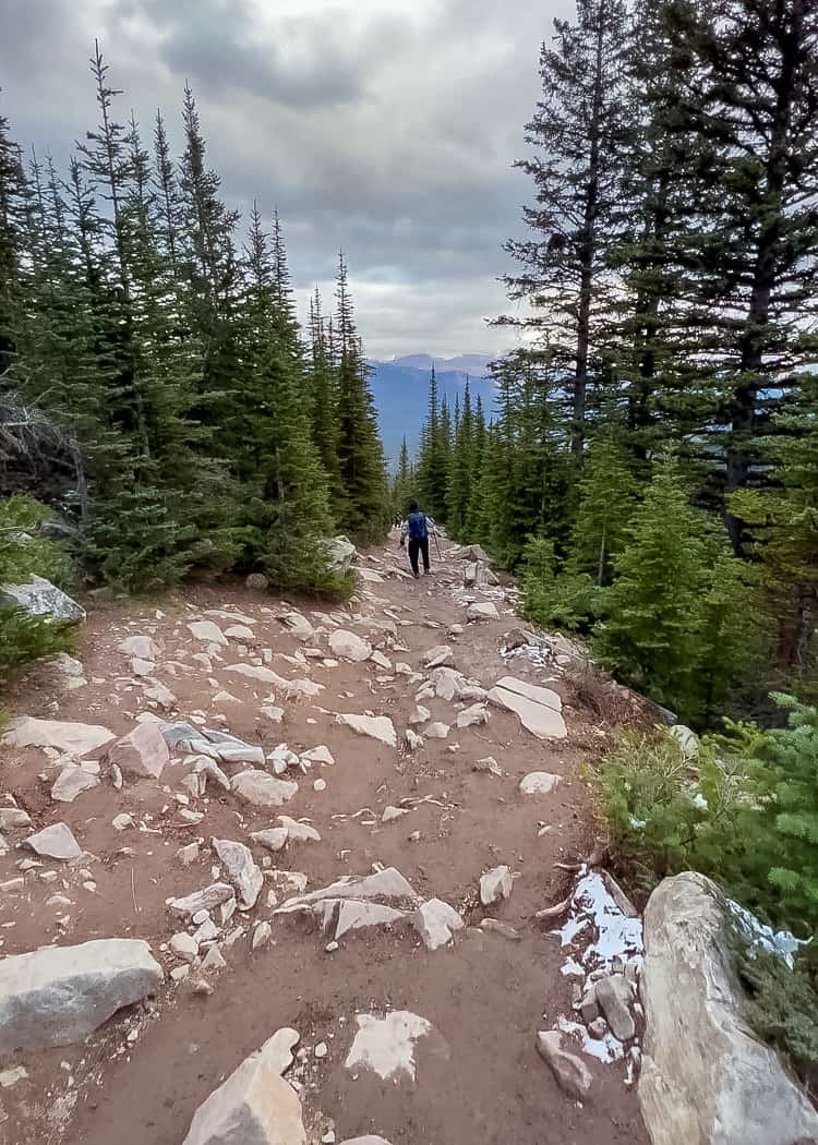 Lake-Agnes-Tea-House-Hike-Little-Beehive-rocky-terrain