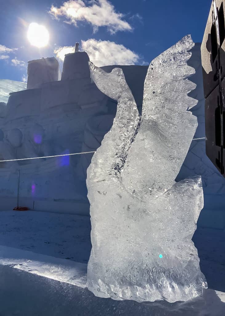 Quebec-Winter-Carnival-ice-sculpture-of-swan