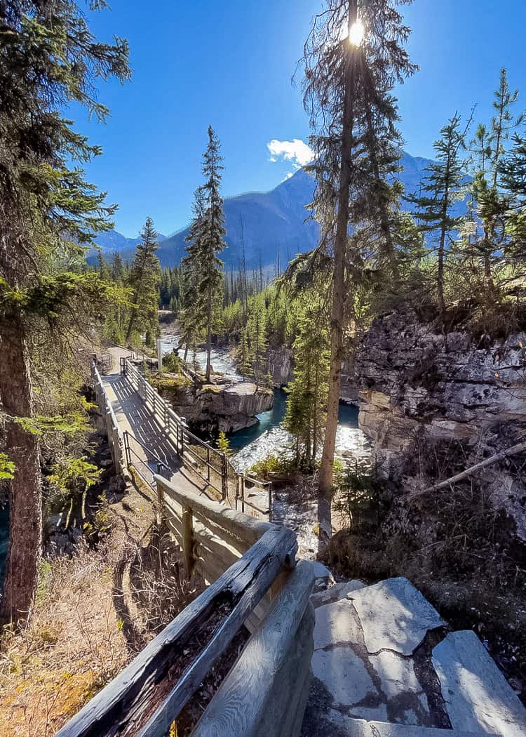 Kootenay-National-Park-Marble-Canyon-boardwalk-views