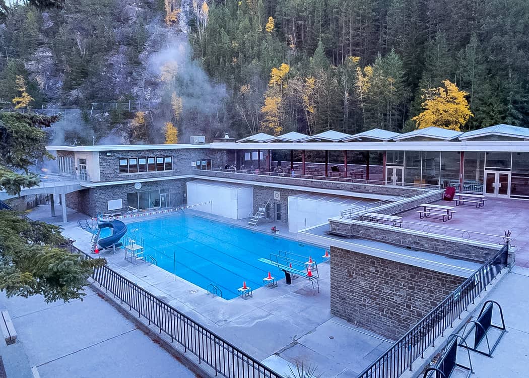 Kootenay-National-Park-Radium-Hot-Springs-pool