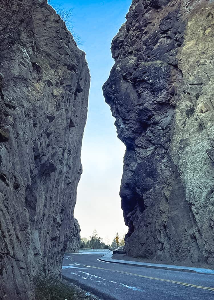 Kootenay-National-Park-Redwall-Fault-roadside