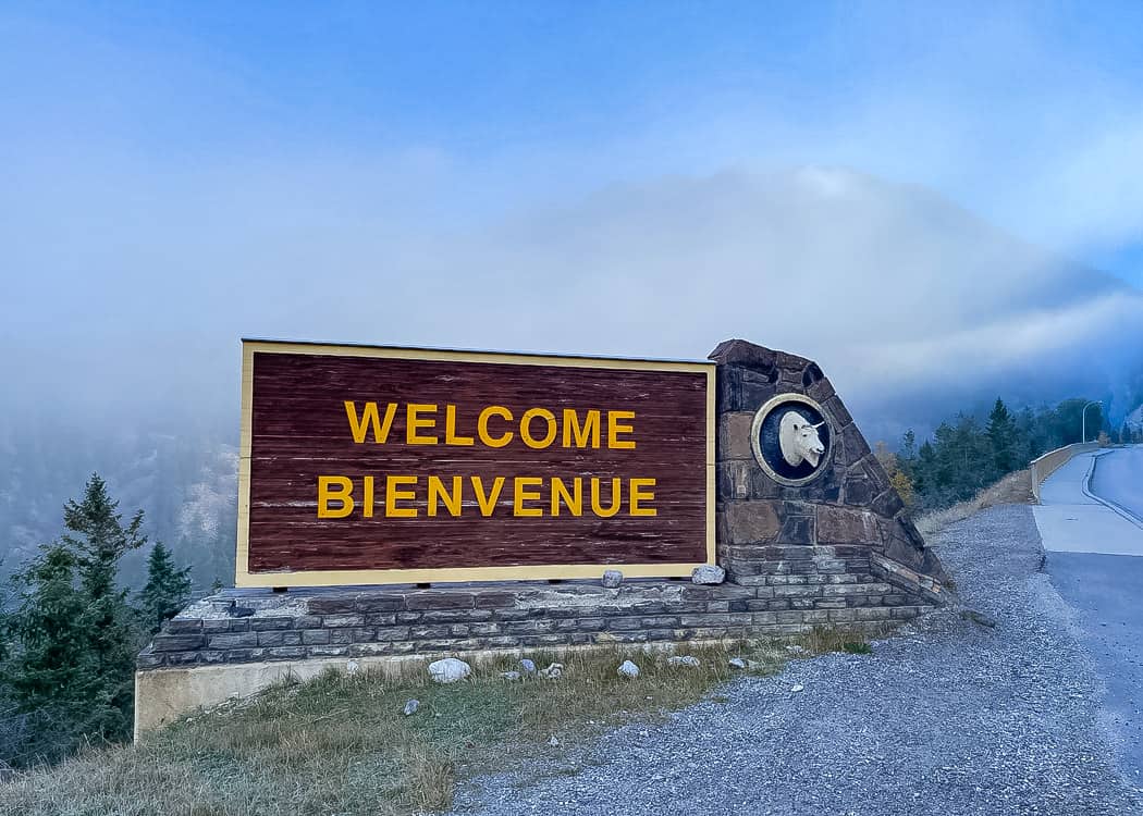 Kootenay-National-Park-Welcome-sign-with-goat