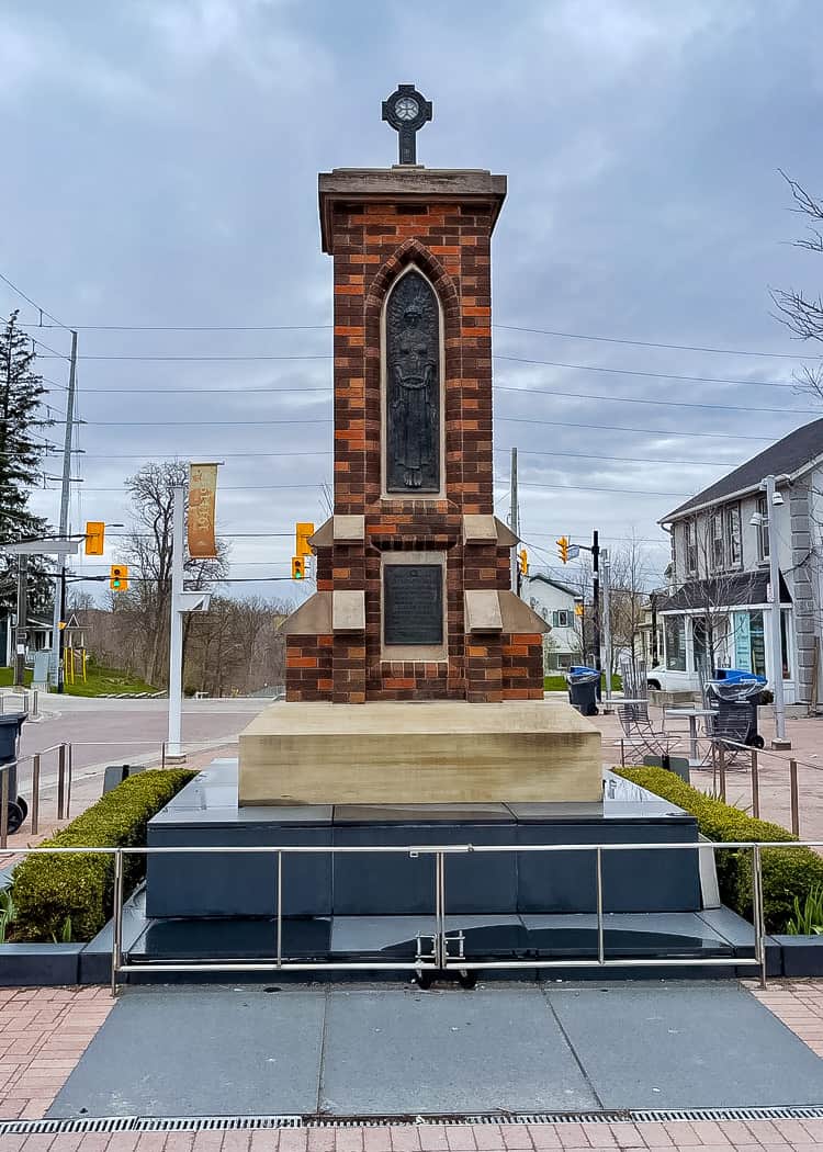 Mississauga-Streetsville-Cenotaph