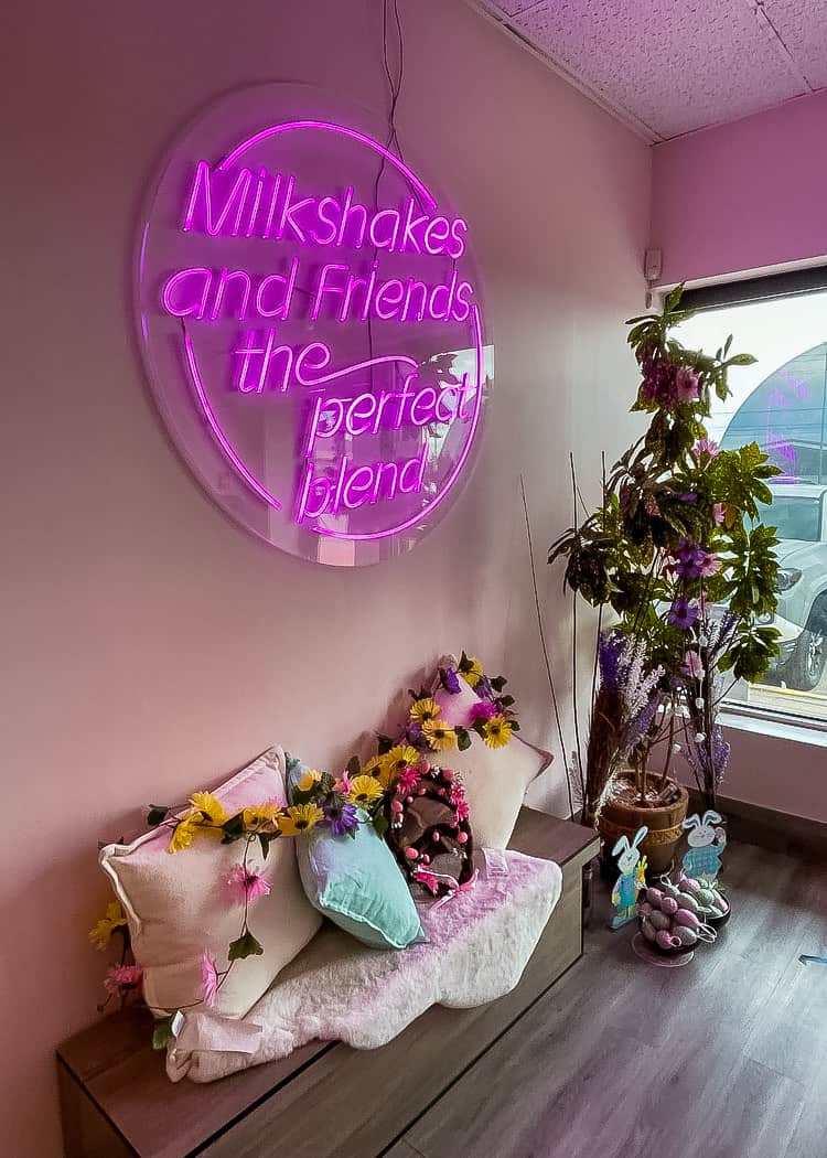 Mississauga-Ice-Cream-Shake-It-and-Co-photo-wall