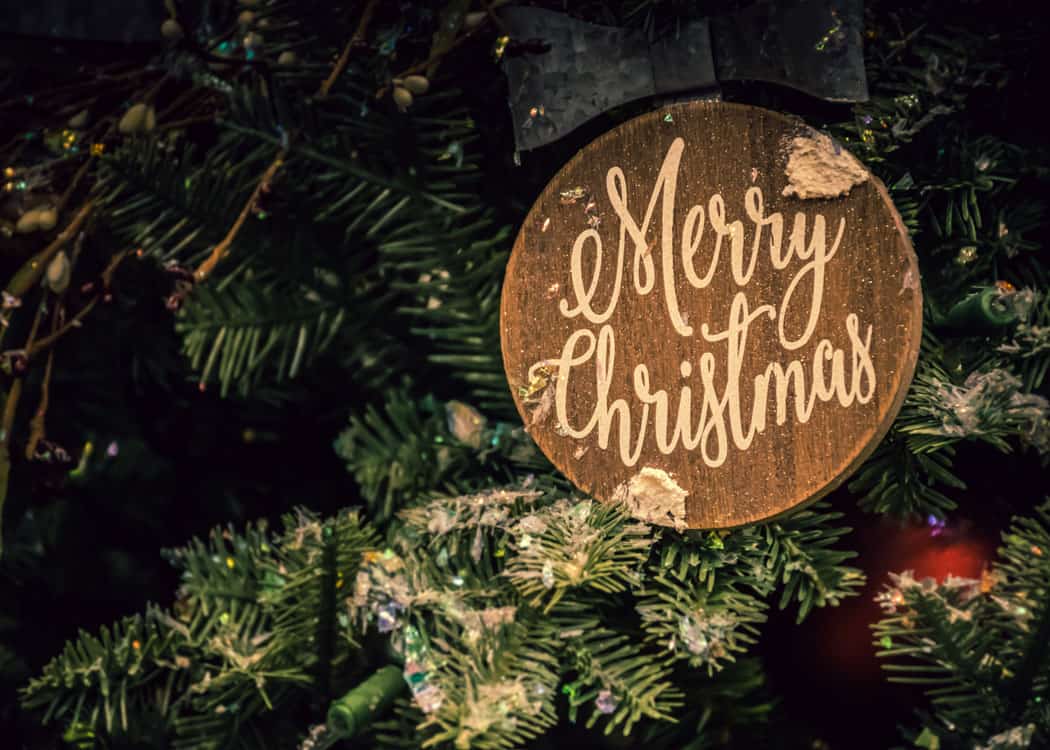Merry-Christmas-Wooden-Ornament