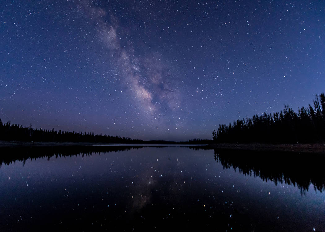 Dark-Sky-Night
