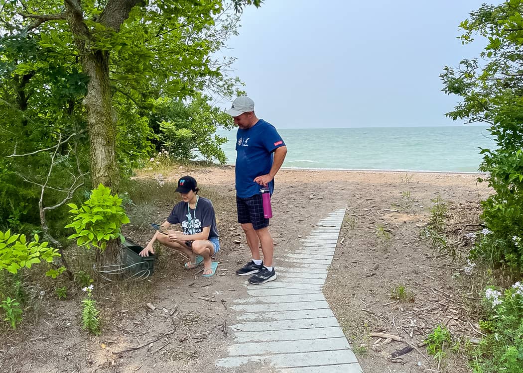 Geocaching-near-the-beach