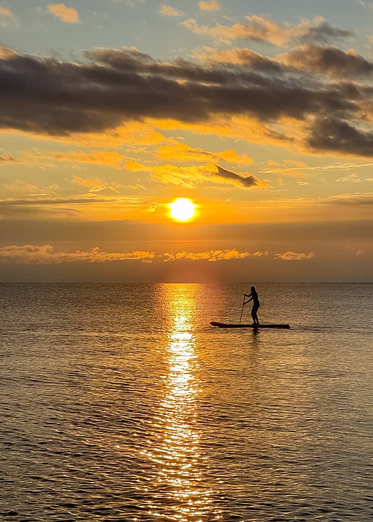 Sunset-Paddleboarding